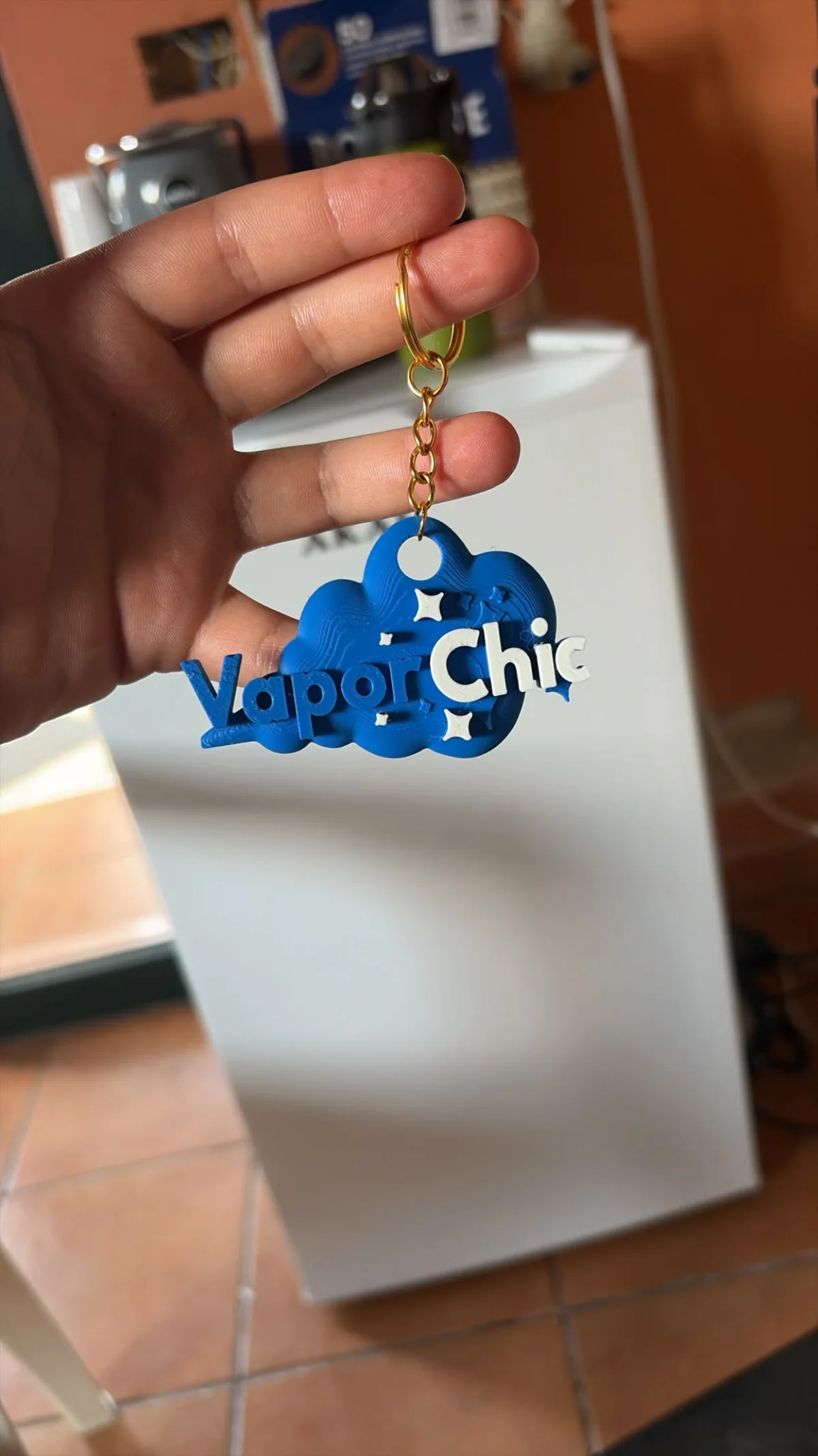 Logo e portachiavi ufficiale VaporChic realizzato in stampa 3D Logo e portachiavi ufficiale VaporChic realizzato in stampa 3D