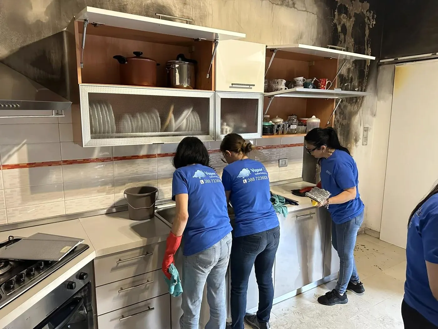 La squadra VaporChic e CleanChic al lavoro La squadra VaporChic e CleanChic al lavoro